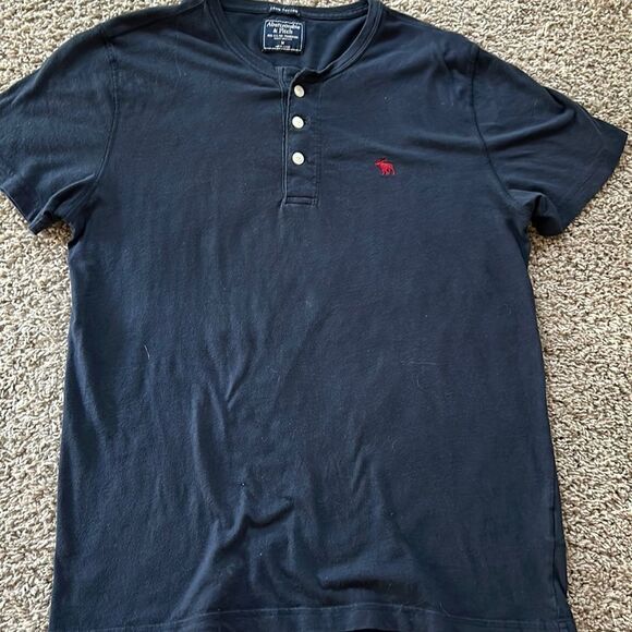 Abercrombie and Fitch t-shirt. Size S - Picture 1 of 3